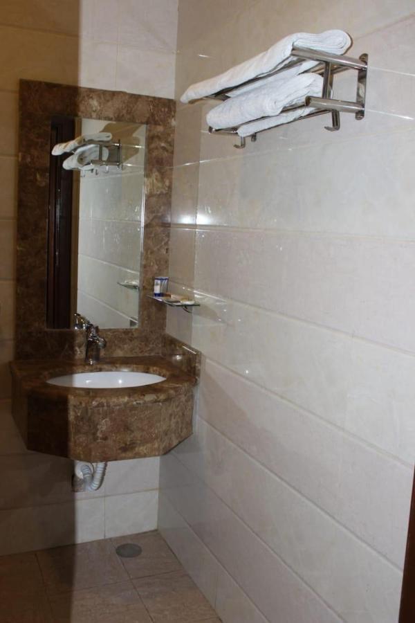 الفخامة الماسية للوحدات السكنية المفروشة Aparthotel Sidi Hamzah Bagian luar foto