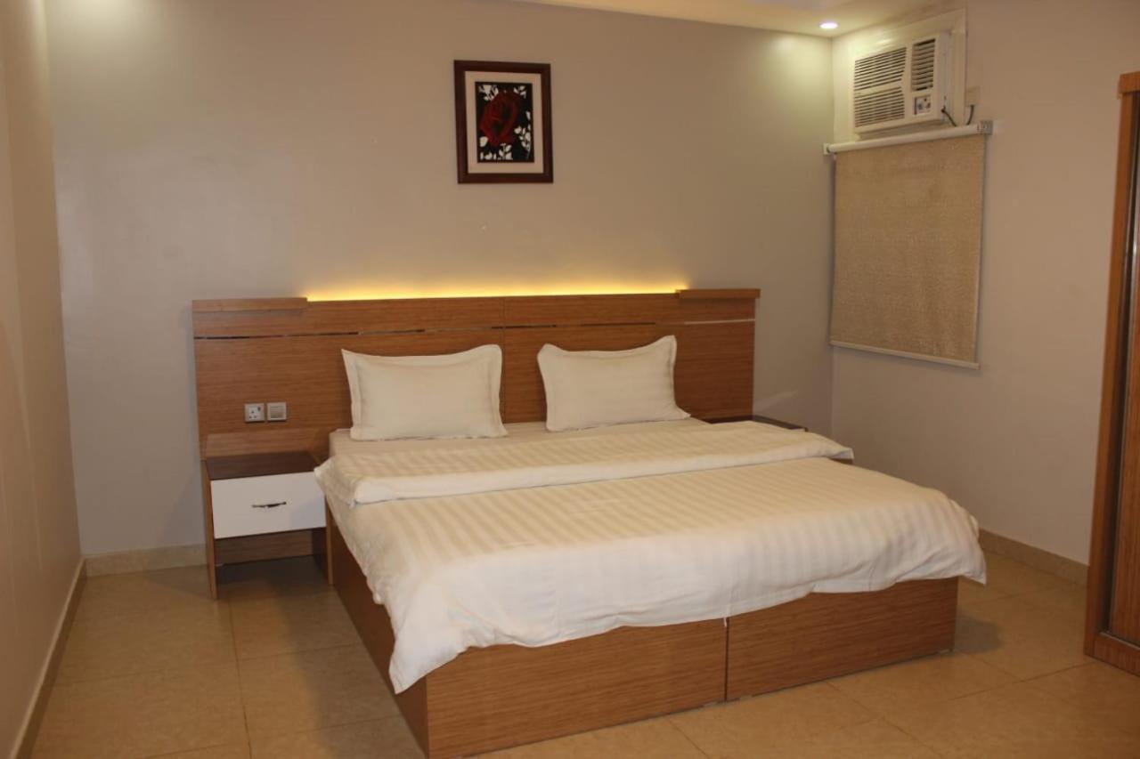 الفخامة الماسية للوحدات السكنية المفروشة Aparthotel Sidi Hamzah Bagian luar foto